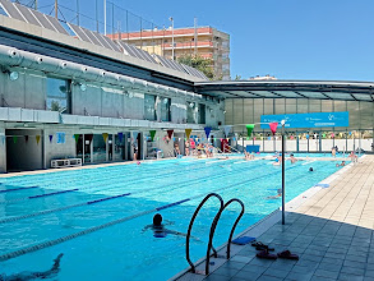Piscina Municipal Serrallo